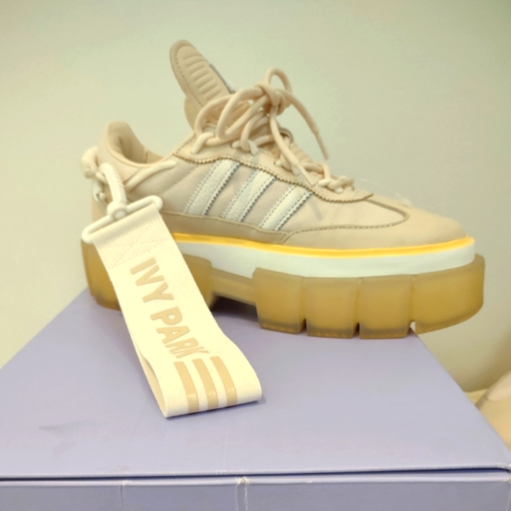 Adidas ivy park super sleek chunky beyonce beige w/ box, dust bag 10.5 - Picture 2 of 8